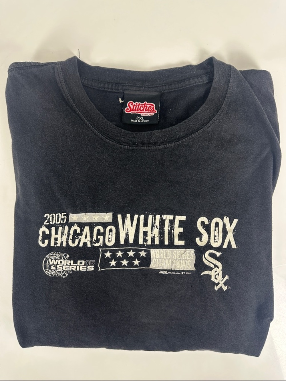 Stitches Black Chicago White Sox MLB World Series Champions 2005 Graphic Tee 2XL